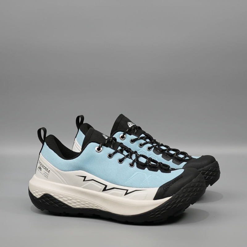 أحذية رياضية رجالية جديدة لعام - مراجعة Anti Slip Trail Running Sneakers وسعره