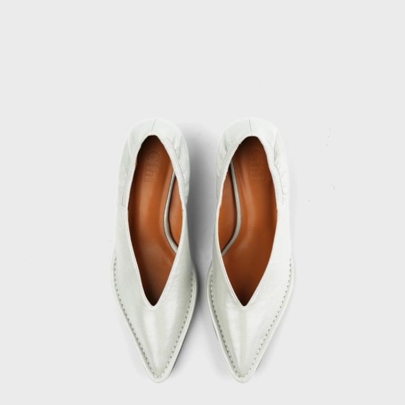 حذاء فردي جديد بمقدمة مدببة لع - مراجعة Heels وسعره