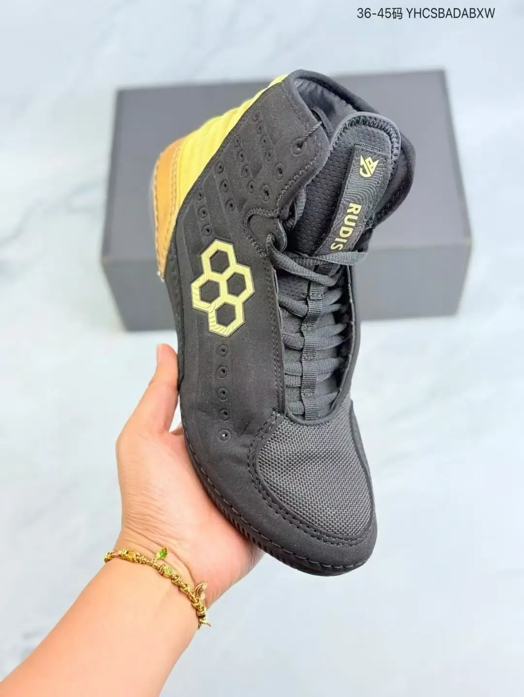 أحذية الجري للرجال والنساء مود - مراجعة Anti Slip Trail Running Sneakers وسعره
