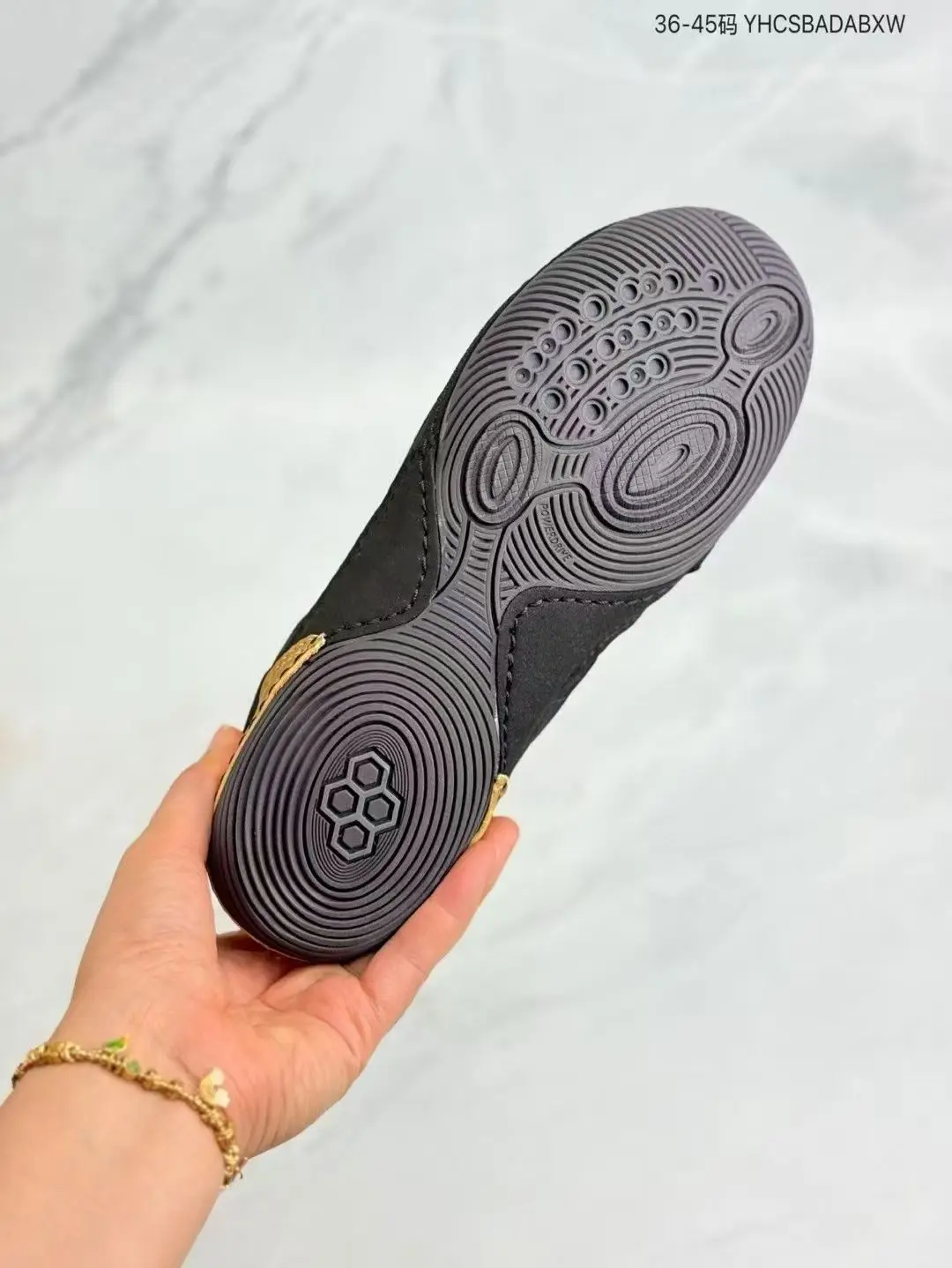 أحذية الجري للرجال والنساء مود - مراجعة Anti Slip Trail Running Sneakers وسعره