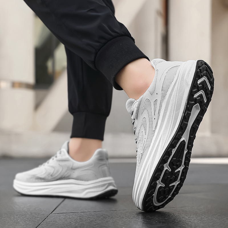 أحذية رياضية للجري بتصميم واسع - مراجعة Wide Toe Box Running Sneakers وسعره